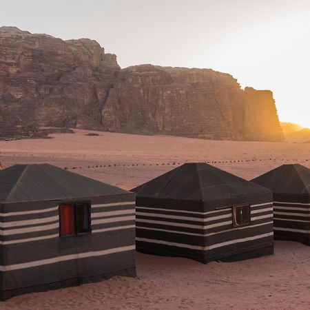 Wadi Rum Fire Camp エクステリア 写真